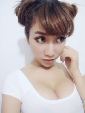 漂亮的保姆hd